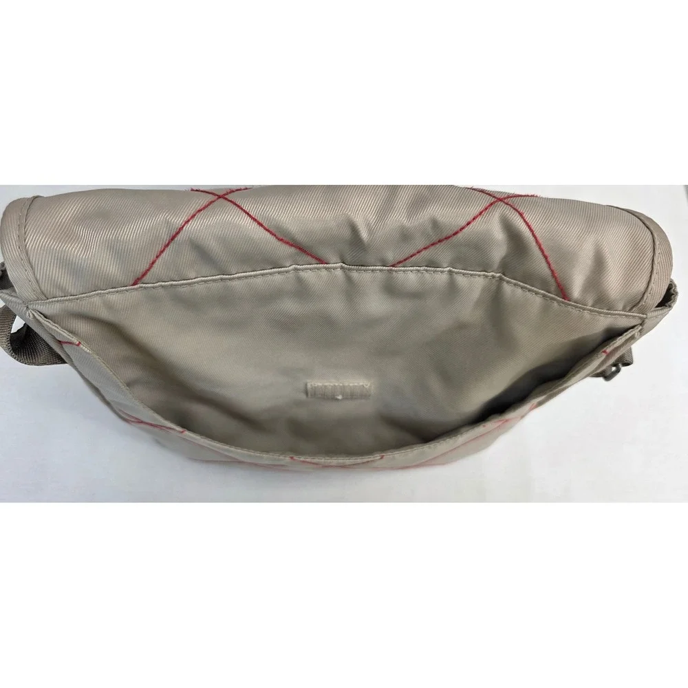 The North Face Crossbody Messenger Bag Tan Beige Red Quilted Stitch Nylon Small
